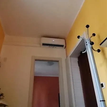 B8 Apartment *